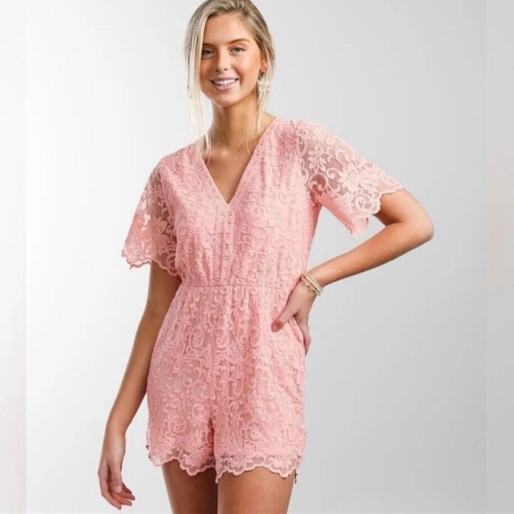 DayTrip Pink Peach Lace Short Romper Size Large